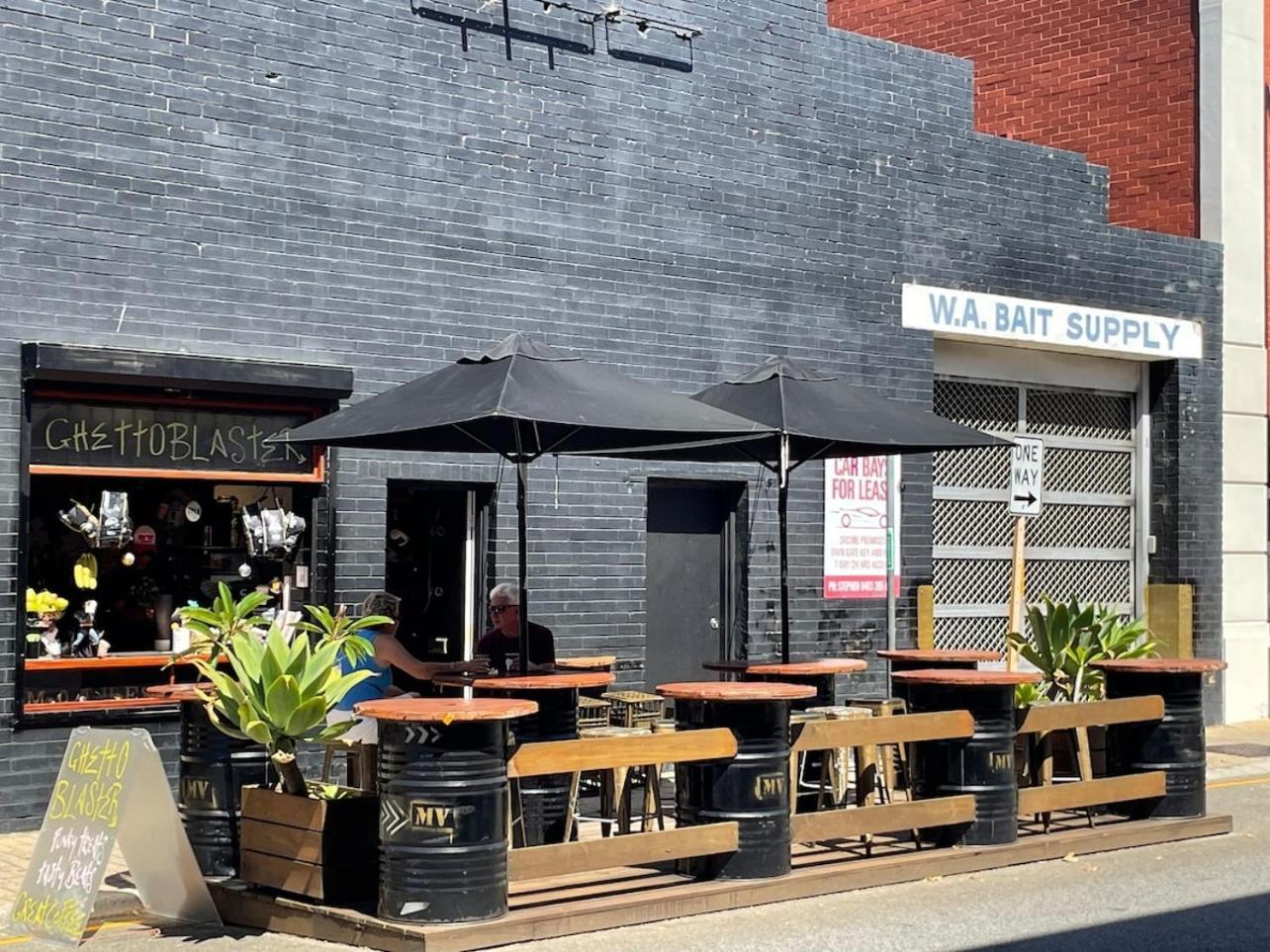 Rooftops On Henrycentre Of West End Cafes Fremantle Exteriör bild
